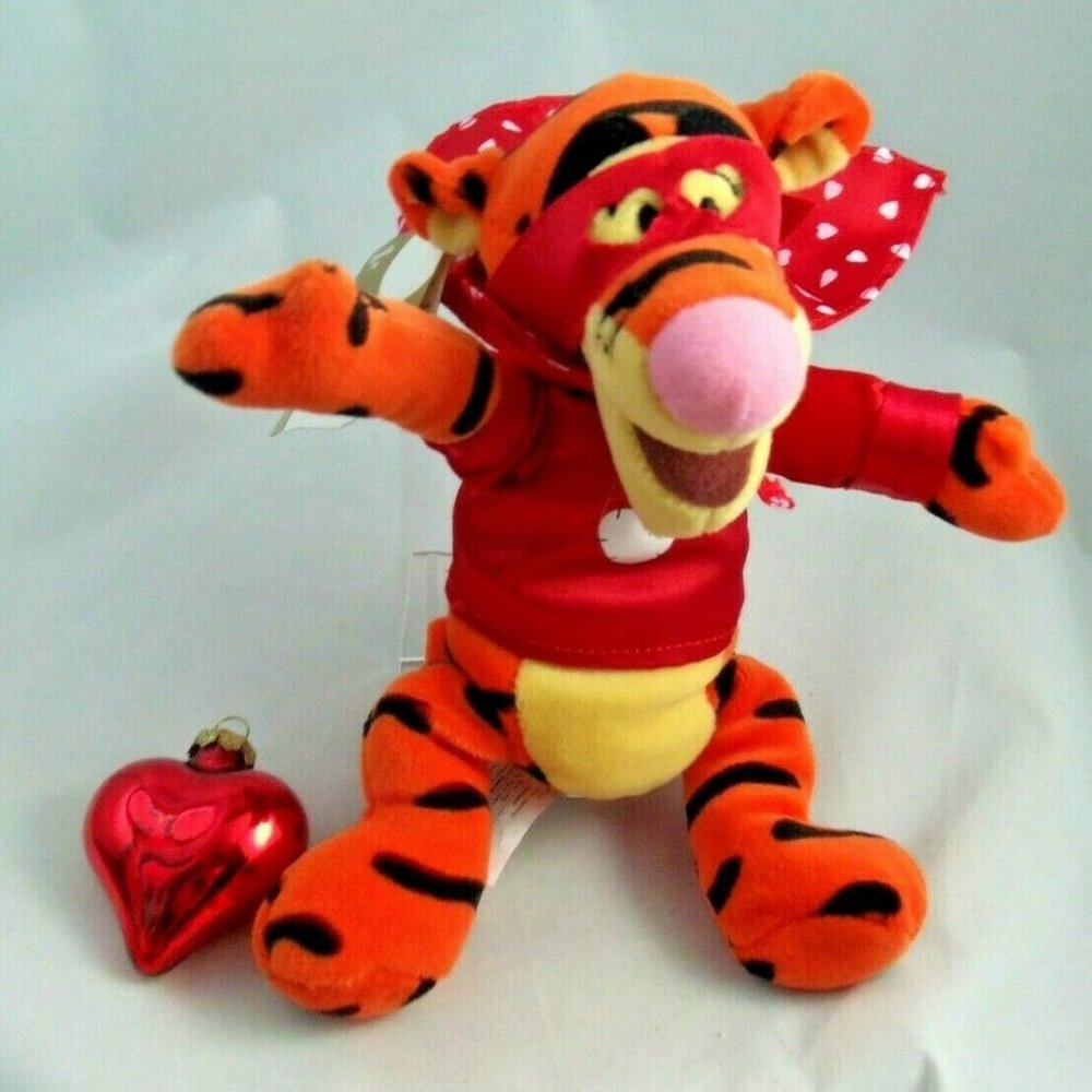 The Disney Store 9" Tigger Super Lover Bean Bag Plush - New with Tags